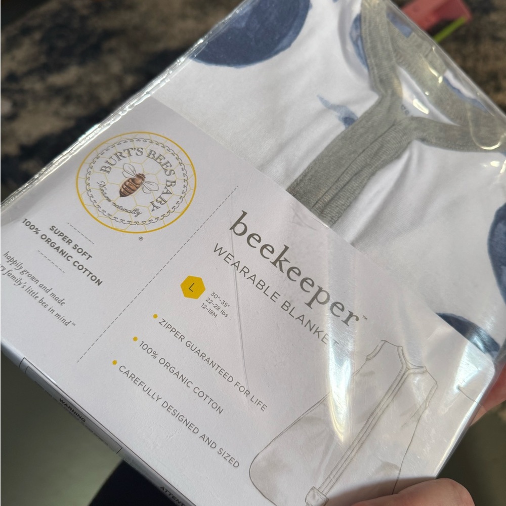 BURTS BEES beekeeper wearable blanket - Picture 6 of 6